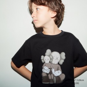 UNIQLO Kaws Ut Graphic T-Shirt Siyah | 807-XJLQAR