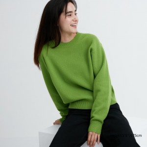 UNIQLO Premium Lambswool Crew Neck Jumper Yeşil | 506-XGQEAZ